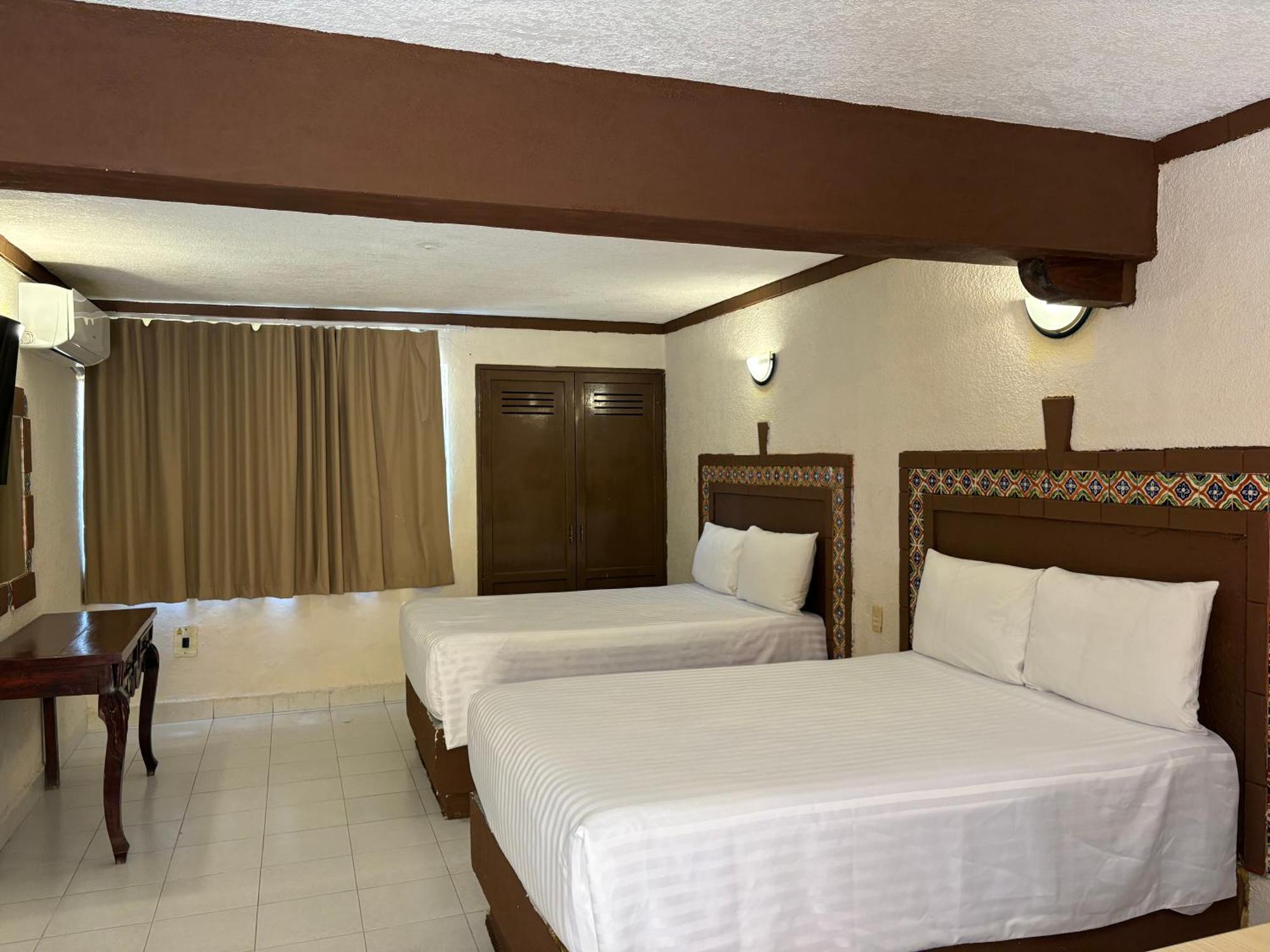 Suites Cancun Center Exterior photo
