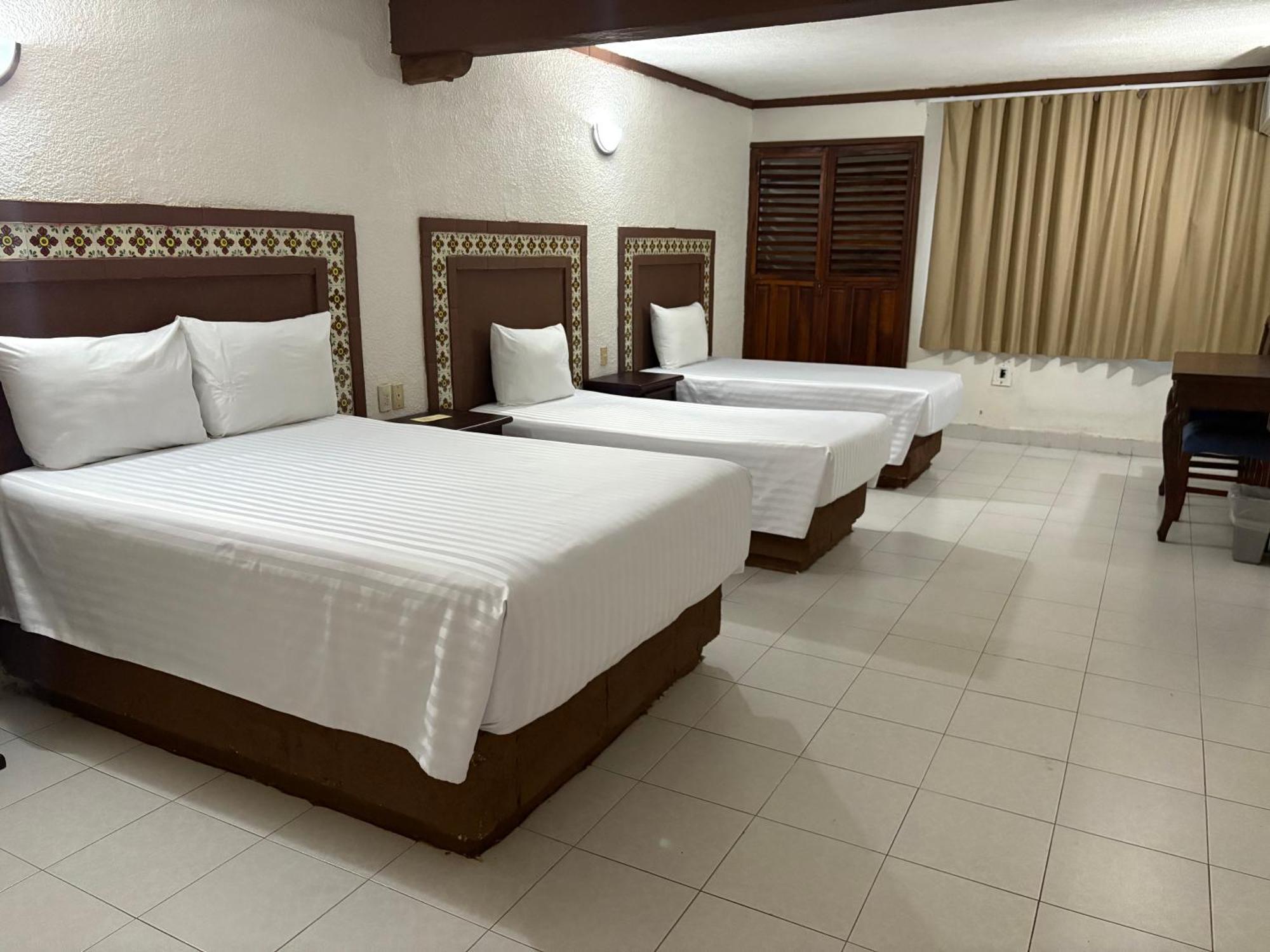 Suites Cancun Center Exterior photo